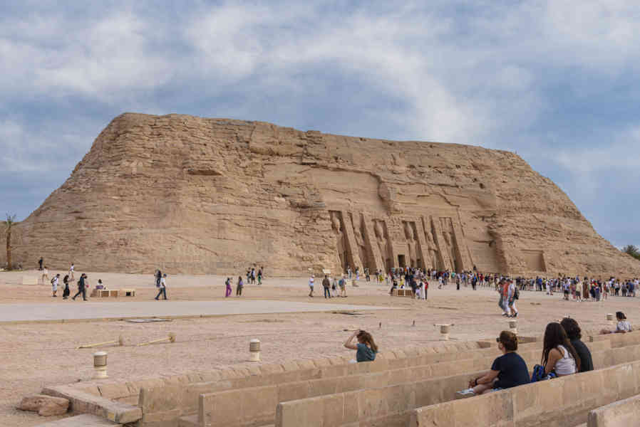 Egipto 142 - Abu Simbel - Templo de Hator.jpg